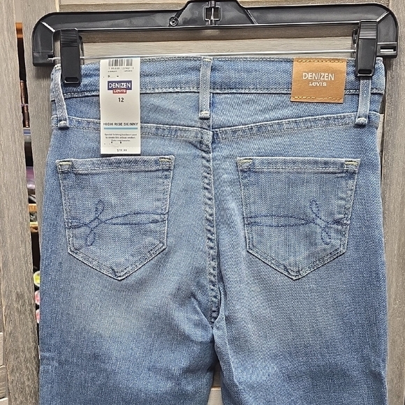 Girls' Super Skinny High-Rise Jeans | DENIZEN® from Levi's | 12 - Picture 6 of 13